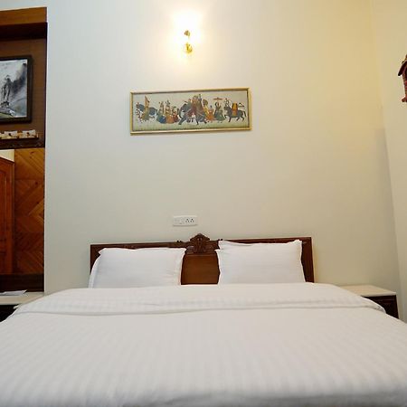Bed and Breakfast The Edgeworth Shimla Esterno foto