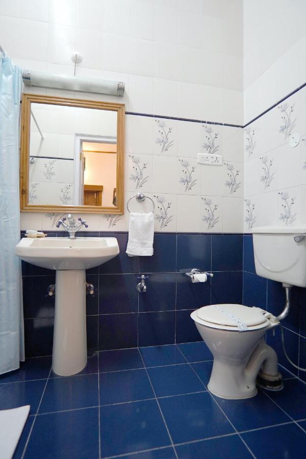 Bed and Breakfast The Edgeworth Shimla Esterno foto