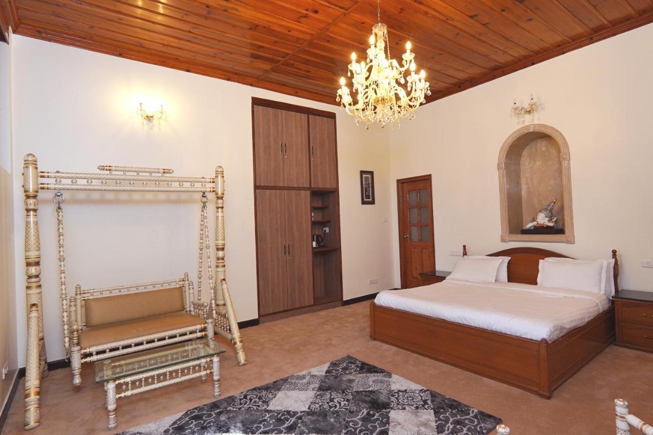 Bed and Breakfast The Edgeworth Shimla Esterno foto